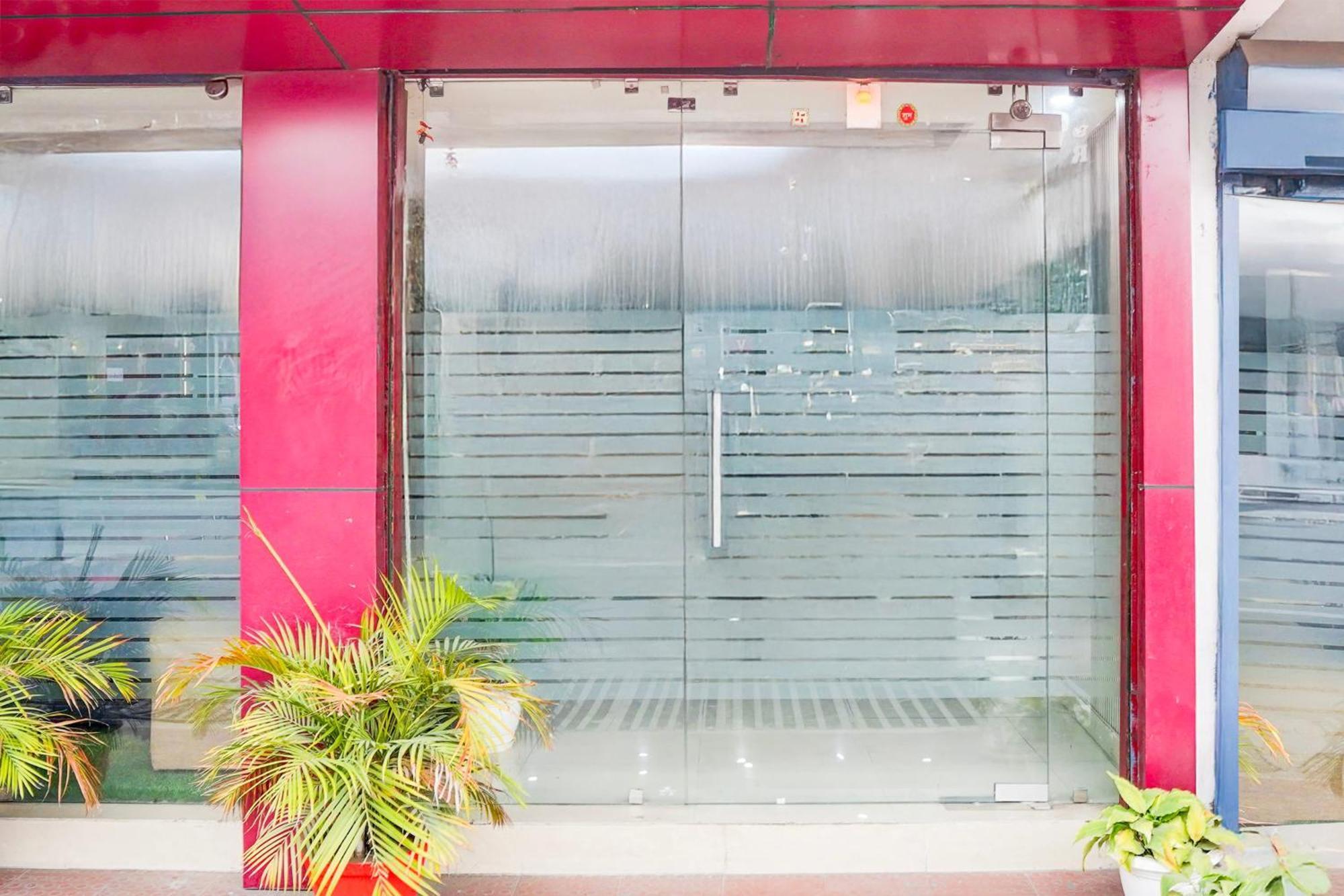 Super Hotel O Krishna Nagar Chowk Near Ongc デヘラードゥーン エクステリア 写真